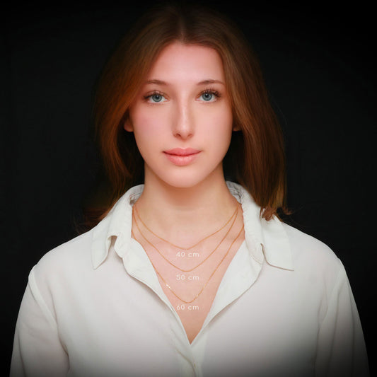 40 cm 18 carat gold diamond curb chain