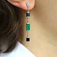 Load image into Gallery viewer, Mono boucle d'oreille droite Louisette argent, onyx noir et vert
