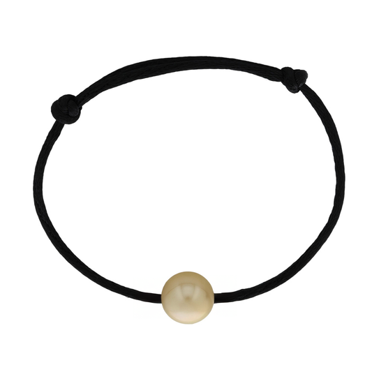 Golden pearl bracelet