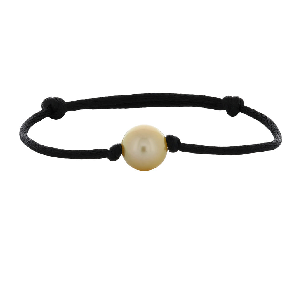 Golden pearl bracelet