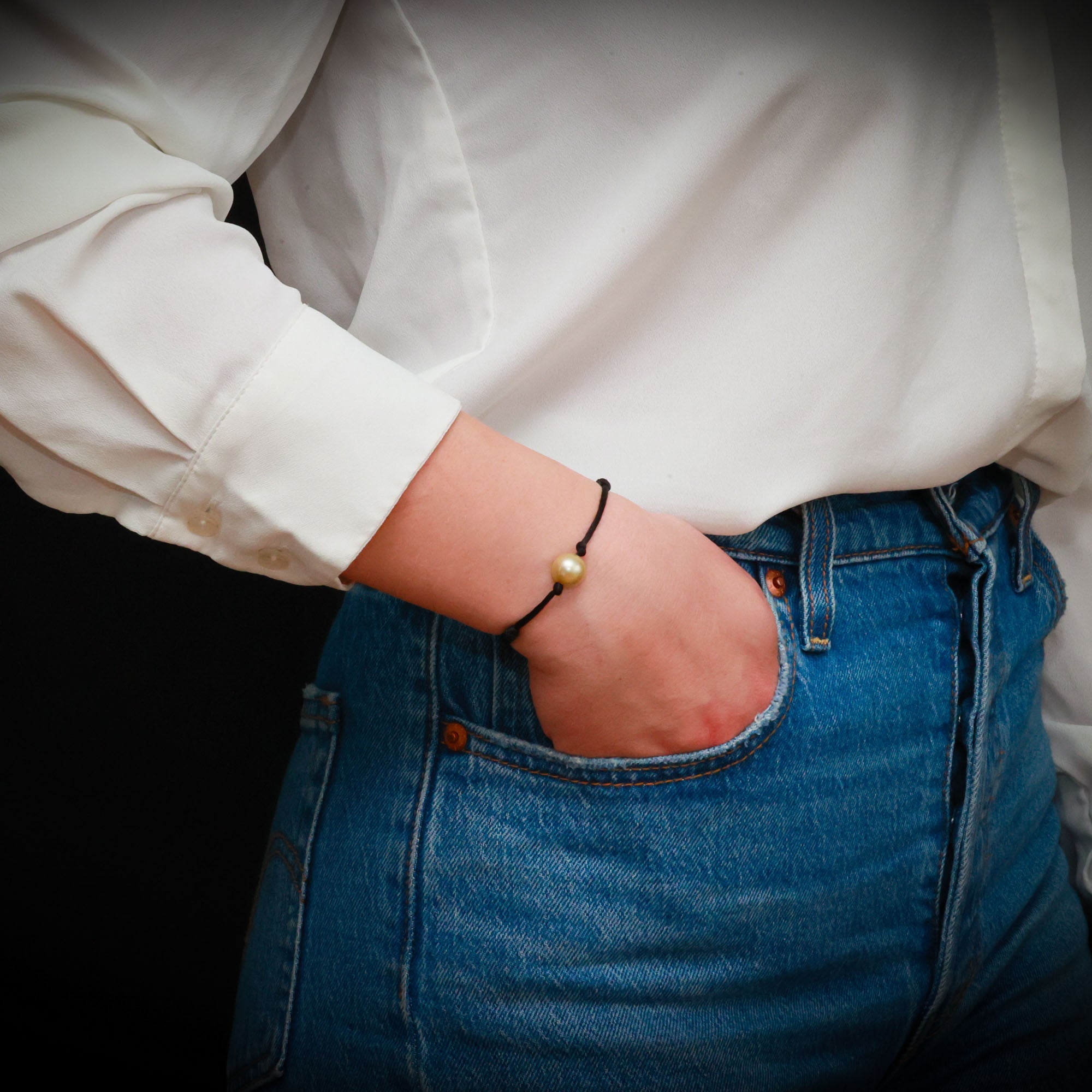 Golden pearl bracelet